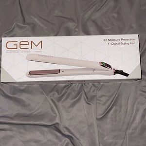 Gem Hair Straightener.